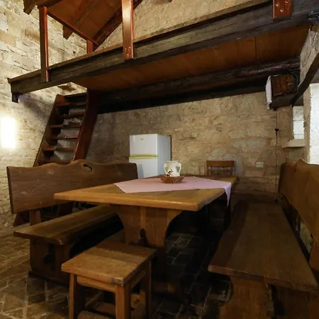 Berta In - Haus Fuer 4-5 Personen Sveti Petar u Sumi