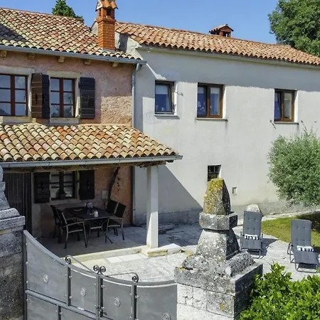 Berta In - Haus Fuer 4-5 Personen Sveti Petar u Sumi